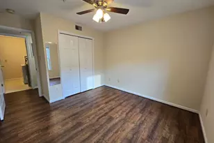 70 Park St, Bordentown, NJ 08505 - Photo 11