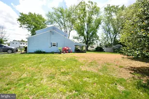 400 S Arthur Dr, Edgewater Park, NJ 08010 - Photo 35