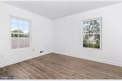 15 S Pine Avenue, Maple Shade, NJ 08052 - Photo 11