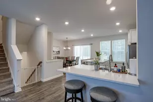 102 Levis Dr, Mount Holly, NJ 08060 - Photo 9