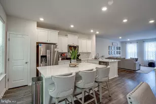 102 Levis Dr, Mount Holly, NJ 08060 - Photo 7