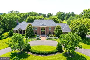 712 Kimberly Dr, Moorestown, NJ 08057 - Photo 1