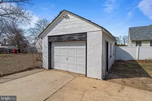29 E 4th St, Burlington, NJ 08016 - Photo 23