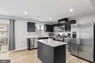 25 Wendowski St, Beverly, NJ 08010 - Photo 11