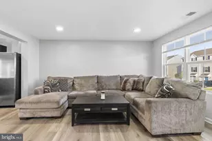 25 Wendowski St, Beverly, NJ 08010 - Photo 9