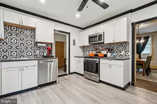 43 E Henry St, Palmyra, NJ 08065 - Photo 13