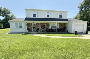 11 Knights Ct, Bordentown, NJ 08505 - Photo 1