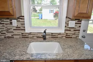 301 Conover St, Burlington, NJ 08016 - Photo 15