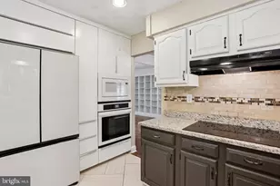 266 St David Dr, Mount Laurel, NJ 08054 - Photo 23