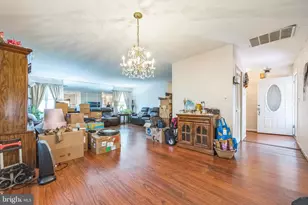 41 Holiday Ln, Willingboro, NJ 08046 - Photo 3