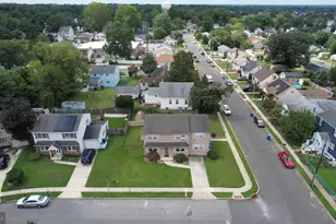 93 Wellington Pl, Burlington, NJ 08016 - Photo 3