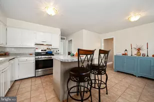 93 Wellington Pl, Burlington, NJ 08016 - Photo 13