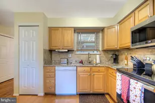 3059 Harbour Dr, Palmyra, NJ 08065 - Photo 13