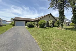 31 Henderson Ln, Willingboro, NJ 08046 - Photo 1