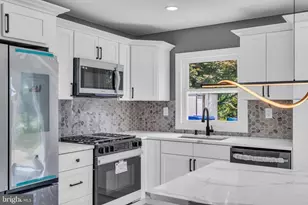 14 Melbourne Ln, Willingboro, NJ 08046 - Photo 7