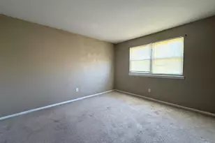 22 Florence Tollgate Pl, Burlington, NJ 08016 - Photo 5