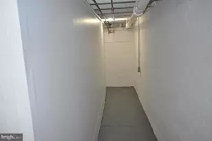 318 E Union St, Burlington, NJ 08016 - Photo 33