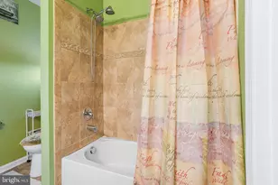 323 Pigott Dr, Florence, NJ 08518 - Photo 25