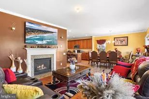 323 Pigott Dr, Florence, NJ 08518 - Photo 5