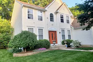 85 Creekwood Dr, Bordentown, NJ 08505 - Photo 3