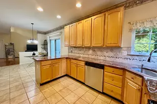 85 Creekwood Dr, Bordentown, NJ 08505 - Photo 21