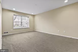 203 Saxony Dr, Mount Laurel, NJ 08054 - Photo 17