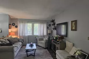 518 Louisiana Trail, Browns Mills, NJ 08015 - Photo 7