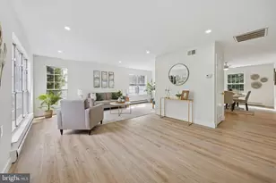 114 Gramercy Pl, Southampton, NJ 08088 - Photo 3