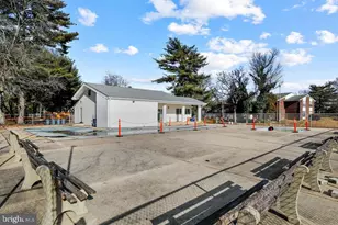 275 Green St, Beverly, NJ 08010 - Photo 25