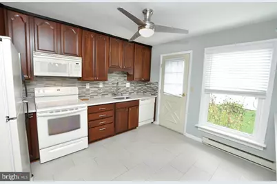 41 New Castle Drive, Southampton, NJ 08088 - Photo 5