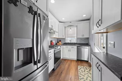 17 4th Ave, Florence, NJ 08554 - Photo 11