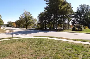 240 Huntington Dr, Southampton, NJ 08088 - Photo 7