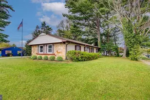 81 Gardenbrook Ln, Willingboro, NJ 08046 - Photo 5