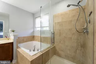 145 Creekside Wy, Burlington, NJ 08016 - Photo 29