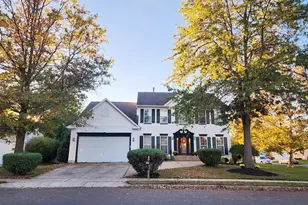 37 Equestrian Dr, Burlington, NJ 08016 - Photo 3