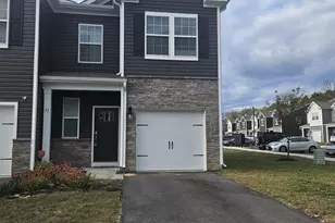 71 Peregrine Way, Burlington, NJ 08016 - Photo 1