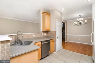 35 Farmington Ct, Bordentown, NJ 08505 - Photo 9