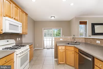 35 Farmington Court, Bordentown, NJ 08505 - Photo 11