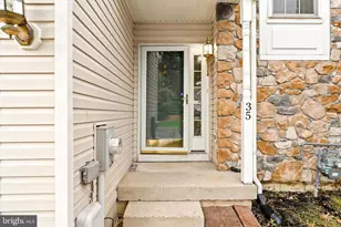 35 Farmington Ct, Bordentown, NJ 08505 - Photo 3