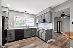 21 Glover Ln, Willingboro, NJ 08046 - Photo 13