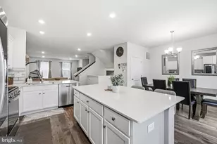 22 Cardinal Wy, Mount Laurel, NJ 08054 - Photo 11