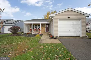 47 Chatham Pl, Southampton, NJ 08088 - Photo 1