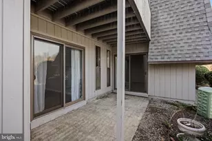 25 S Church Rd, Maple Shade, NJ 08052 - Photo 21