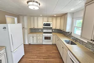 53 Chesterfield Crosswicks Rd, Chesterfield, NJ 08515 - Photo 9