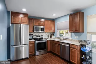 4 Bancroft Ln, Willingboro, NJ 08046 - Photo 11