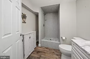 304 Hialeah Dr, Mount Laurel, NJ 08054 - Photo 47