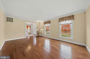 304 Hialeah Dr, Mount Laurel, NJ 08054 - Photo 11
