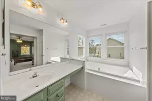 304 Hialeah Dr, Mount Laurel, NJ 08054 - Photo 25
