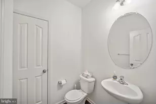 151 Creekside Wy, Burlington, NJ 08016 - Photo 11