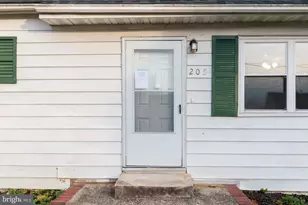 205 Starling Ln, Mount Holly, NJ 08060 - Photo 3